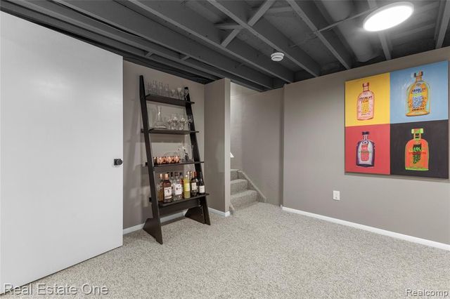 5011 Thorncroft Avenue, Royal Oak, MI 48073