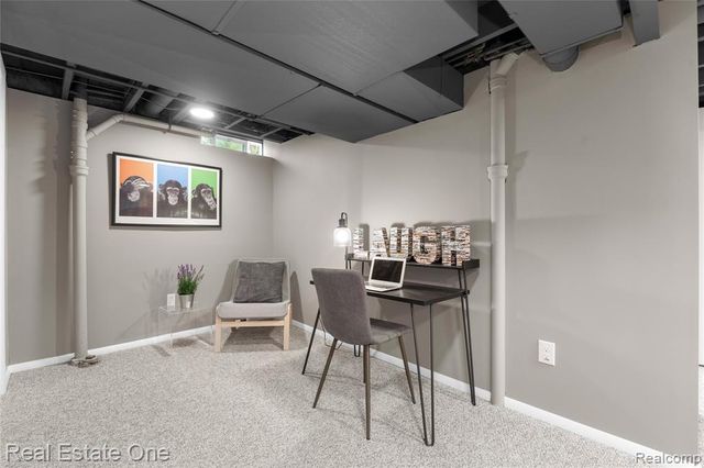 5011 Thorncroft Avenue, Royal Oak, MI 48073