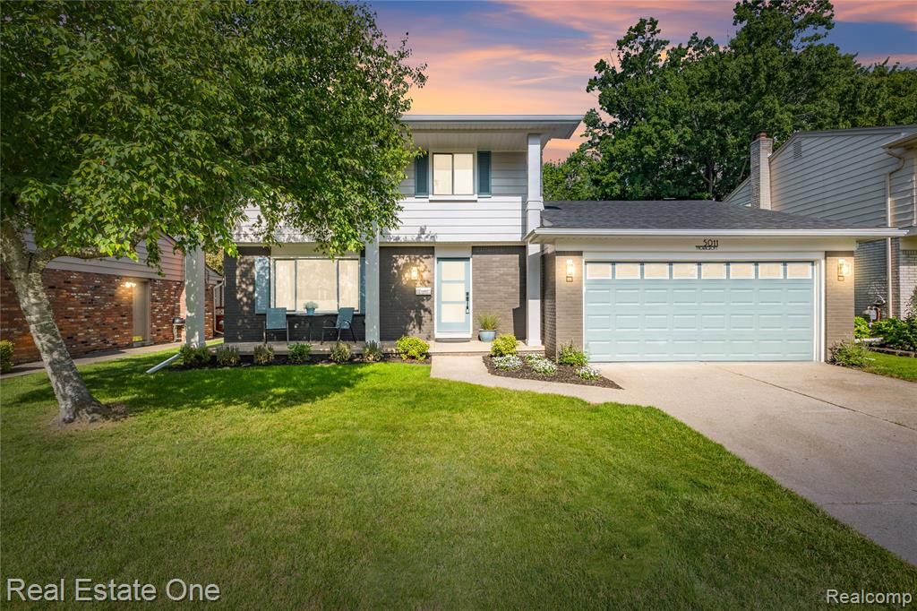 5011 Thorncroft Avenue, Royal Oak, MI 48073