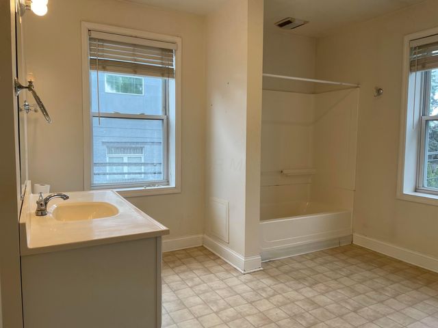 992-994 S Wall Street, Columbus, OH 43206
