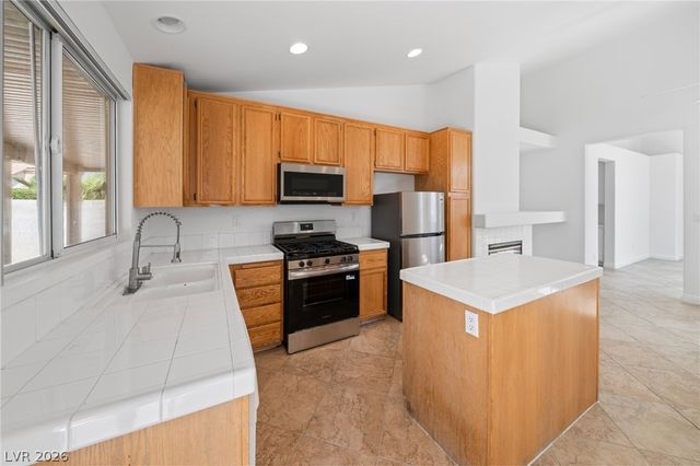 1722 Council Bluff Lane, North Las Vegas, NV 89031