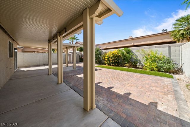 1722 Council Bluff Lane, North Las Vegas, NV 89031
