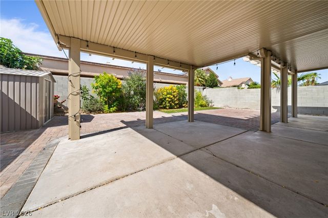 1722 Council Bluff Lane, North Las Vegas, NV 89031