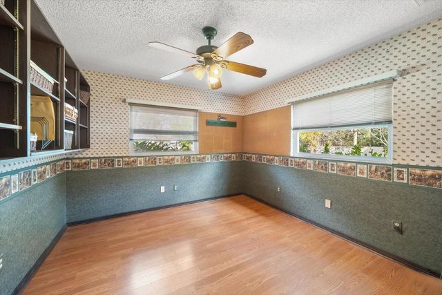 1799 DIXIE HIGHWAY, Tarpon Springs, FL 34689