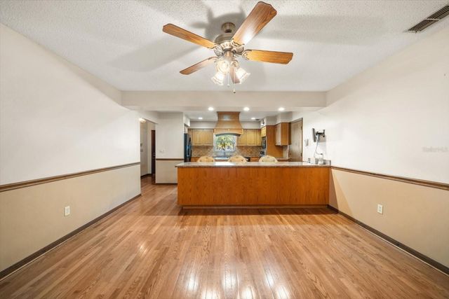 1799 DIXIE HIGHWAY, Tarpon Springs, FL 34689