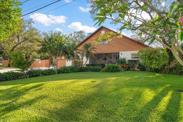 1799 DIXIE HIGHWAY, Tarpon Springs, FL 34689