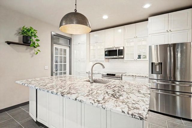 1624 Highdale Court, Flower Mound, TX 75028
