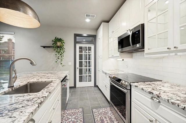 1624 Highdale Court, Flower Mound, TX 75028