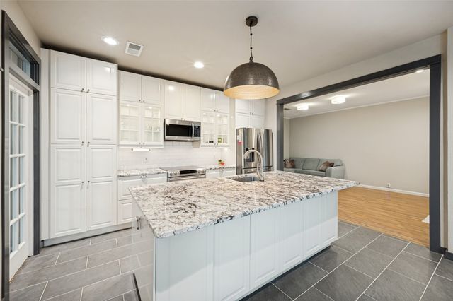1624 Highdale Court, Flower Mound, TX 75028