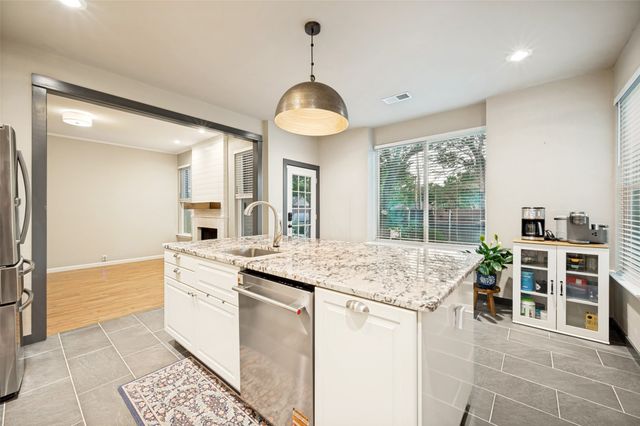 1624 Highdale Court, Flower Mound, TX 75028