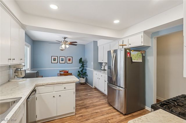 895 Cranbrook Drive, Highland Heights, OH 44143