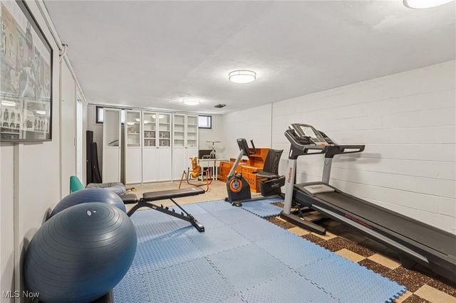 895 Cranbrook Drive, Highland Heights, OH 44143