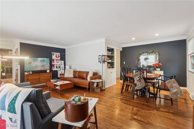 895 Cranbrook Drive, Highland Heights, OH 44143