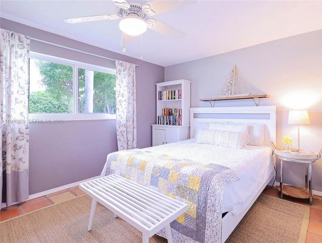 160 Ridge St, Tavernier, FL 33070