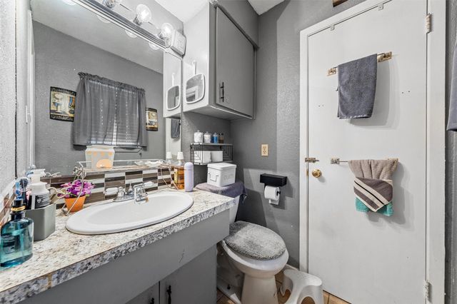 1208 Clark ST, Marlin, TX 76661