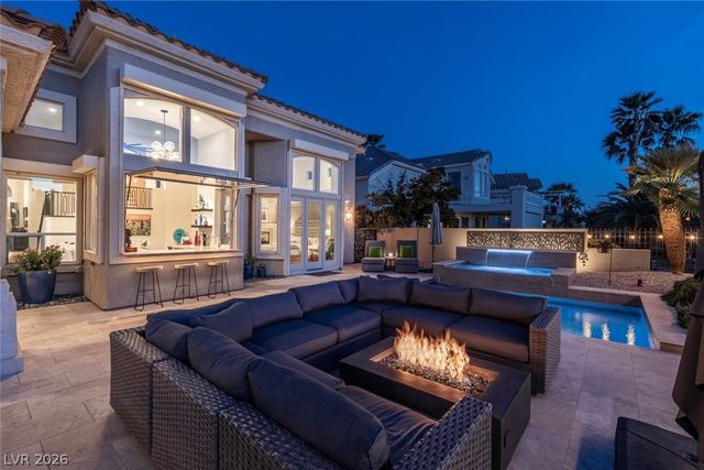 1725 Corta Bella Drive, Las Vegas, NV 89134