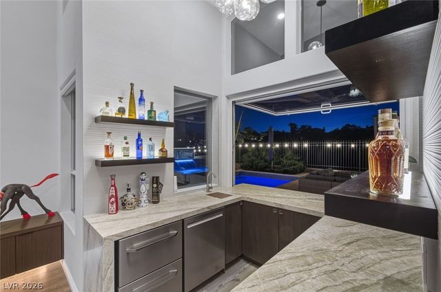 1725 Corta Bella Drive, Las Vegas, NV 89134