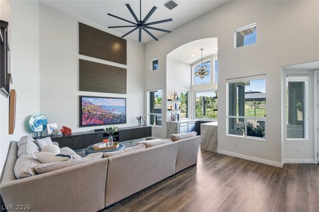 1725 Corta Bella Drive, Las Vegas, NV 89134