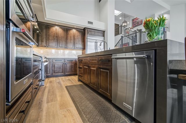 1725 Corta Bella Drive, Las Vegas, NV 89134