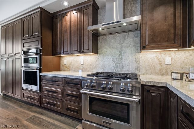 1725 Corta Bella Drive, Las Vegas, NV 89134