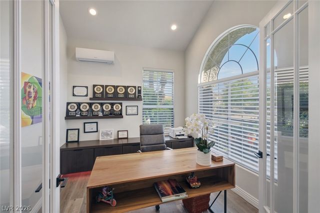 1725 Corta Bella Drive, Las Vegas, NV 89134