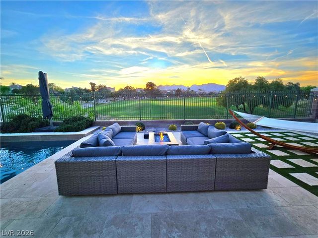 1725 Corta Bella Drive, Las Vegas, NV 89134