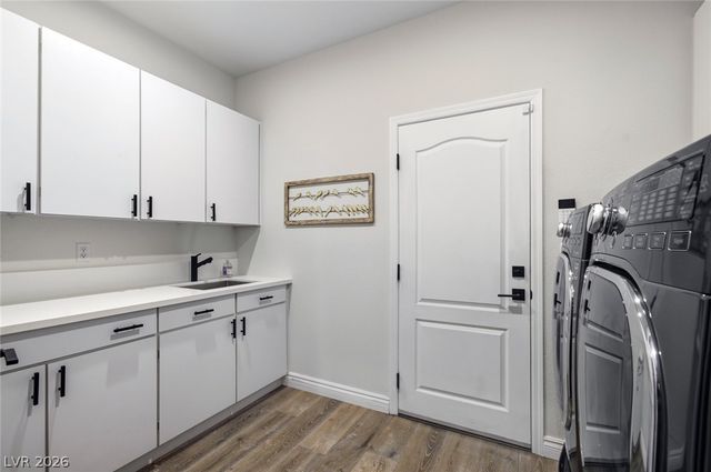 1725 Corta Bella Drive, Las Vegas, NV 89134