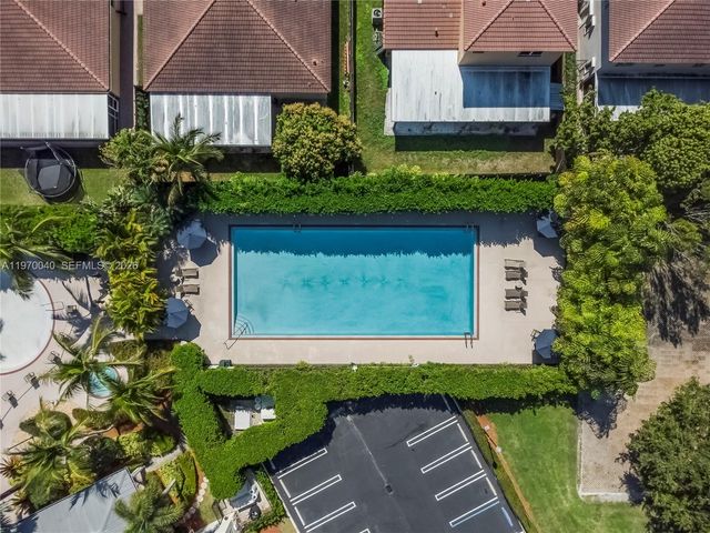 2132 NE 38th Rd, Homestead, FL 33033