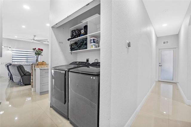 2132 NE 38th Rd, Homestead, FL 33033