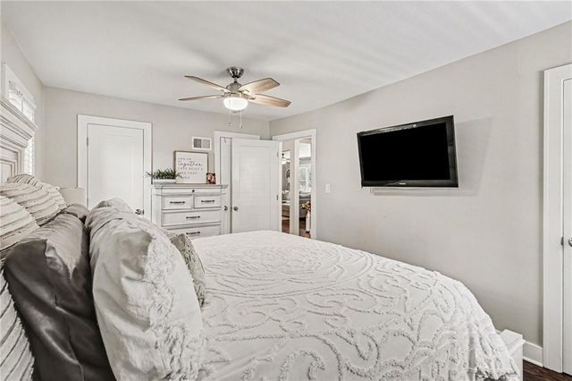 7401 W 65 Street, Mission, KS 66202
