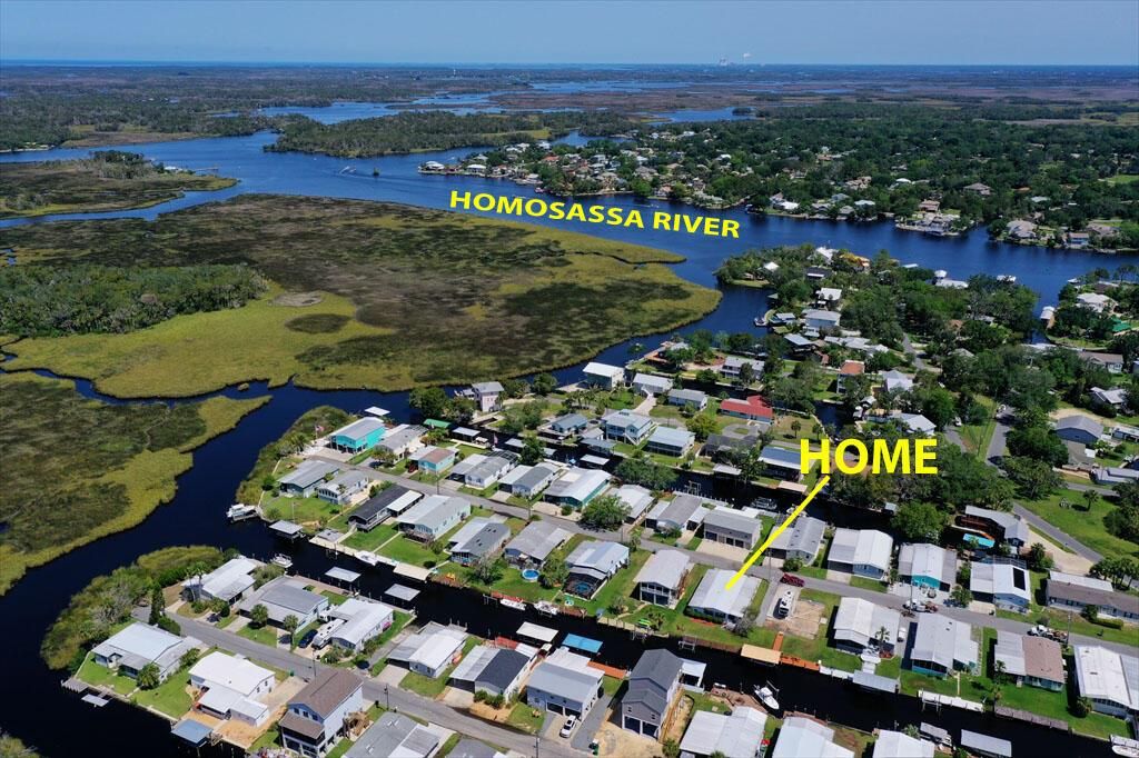 11652 W Brightwater Court, Homosassa, FL 34448