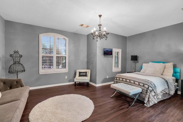 107 Del Monte Pines Drive, Montgomery, TX 77316