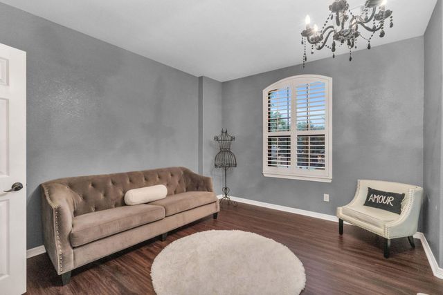 107 Del Monte Pines Drive, Montgomery, TX 77316