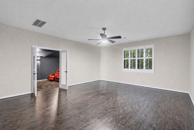 107 Del Monte Pines Drive, Montgomery, TX 77316