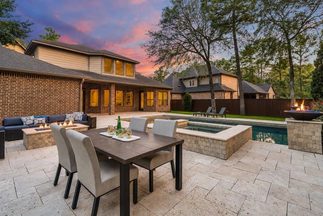 107 Del Monte Pines Drive, Montgomery, TX 77316