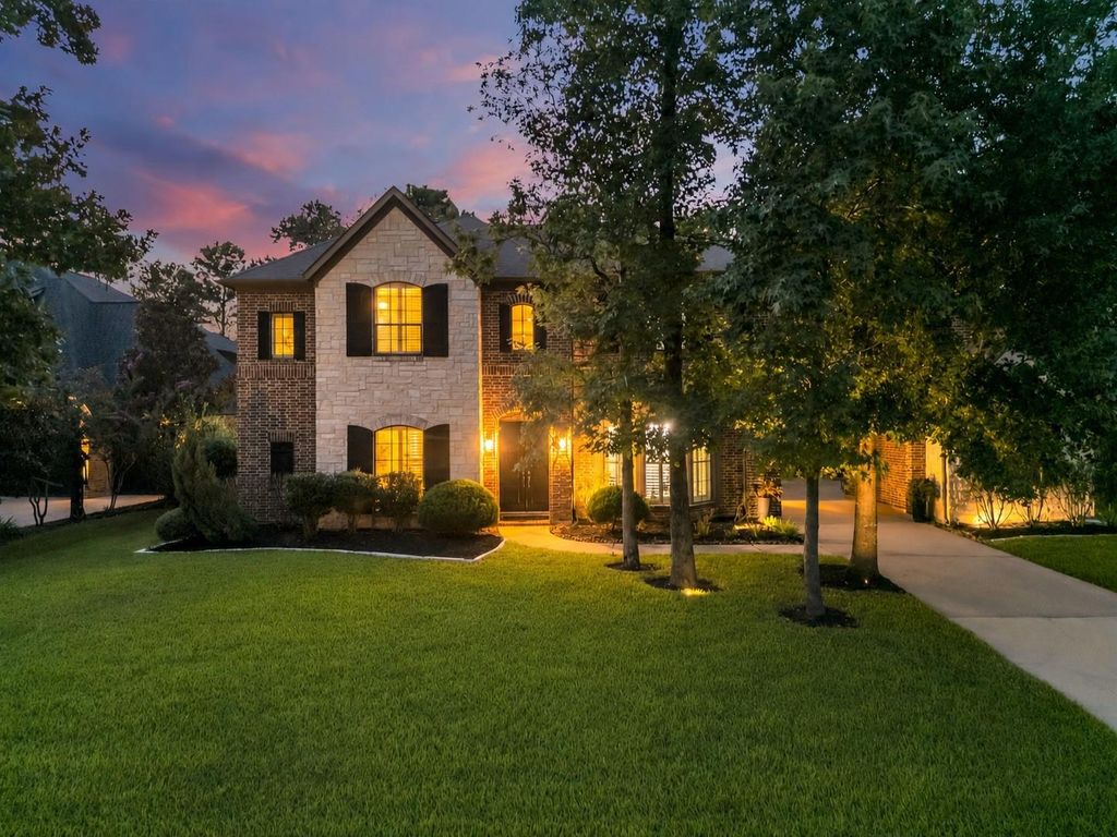107 Del Monte Pines Drive, Montgomery, TX 77316