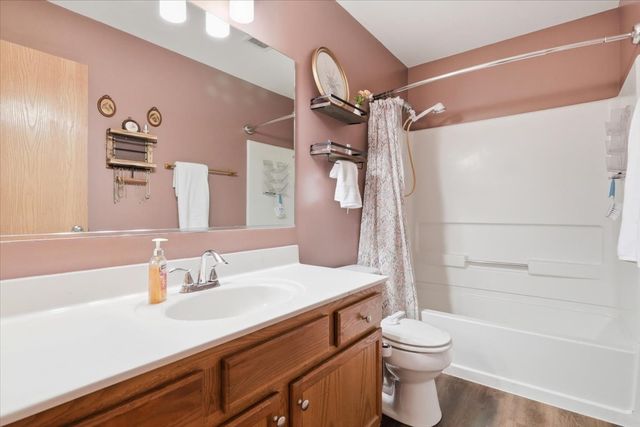 34391 N Barberry Court, Round Lake, IL 60073