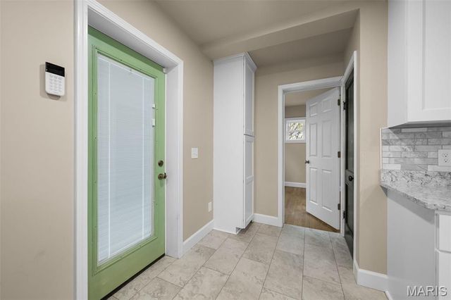 7420 Richmond Place, Maplewood, MO 63143