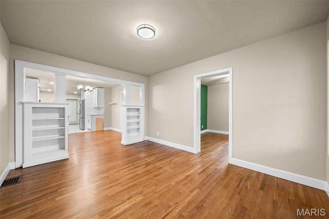 7420 Richmond Place, Maplewood, MO 63143
