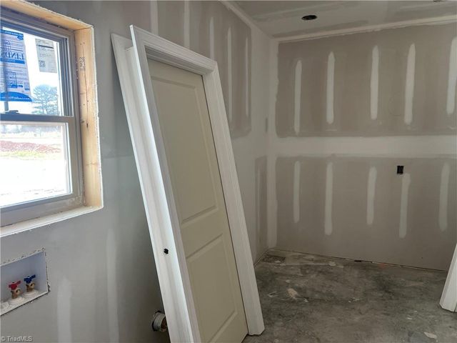 6943 Ridge Road, Lexington, NC 27295