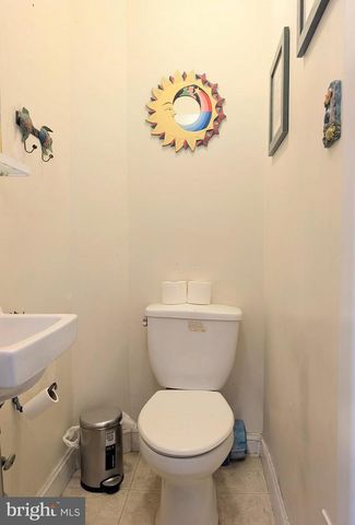 905 EDMONDS AVE, Drexel Hill, PA 19026