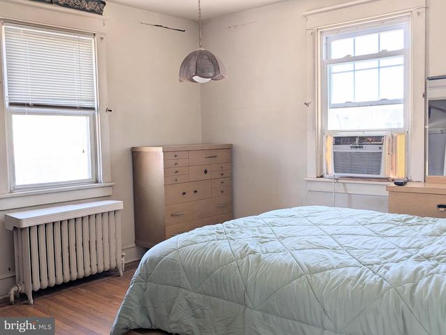 905 EDMONDS AVE, Drexel Hill, PA 19026