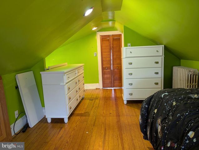 905 EDMONDS AVE, Drexel Hill, PA 19026