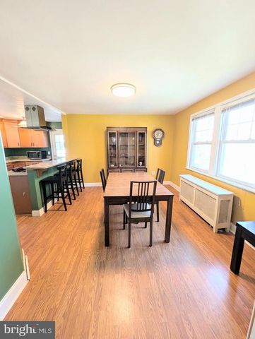 905 EDMONDS AVE, Drexel Hill, PA 19026