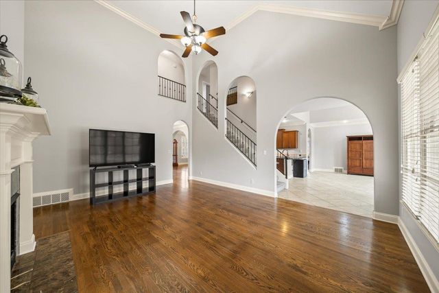 11979 HENNING OAKS LN, Arlington, TN 38002