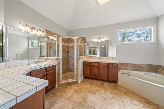 11979 HENNING OAKS LN, Arlington, TN 38002