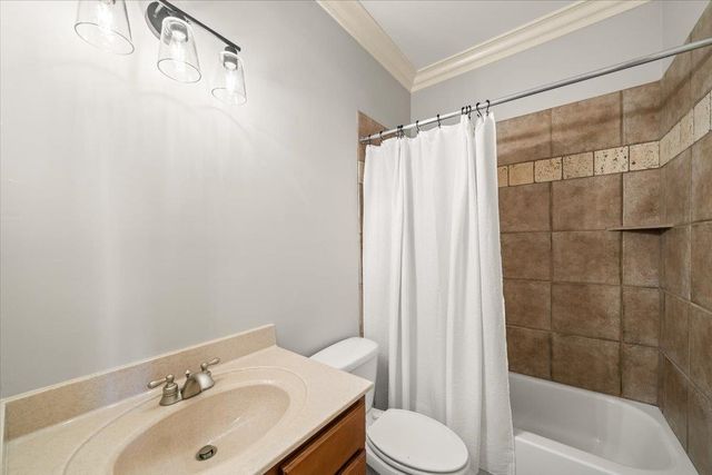 11979 HENNING OAKS LN, Arlington, TN 38002