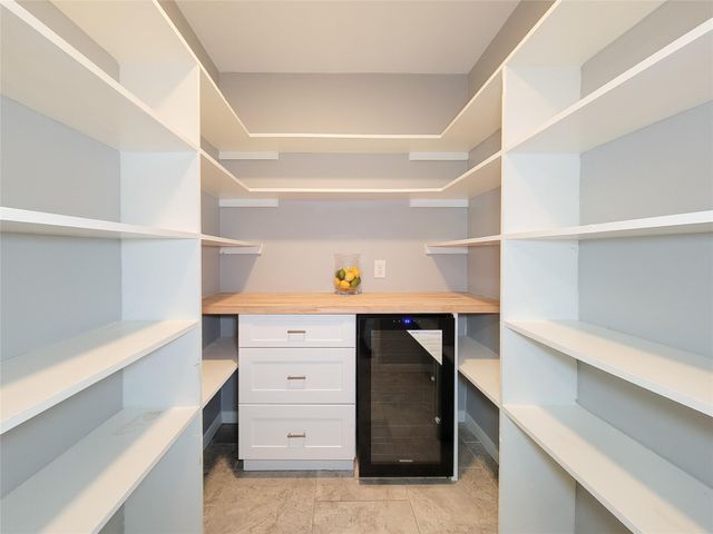 11811 Poplar Creek Drive, Houston, TX 77077