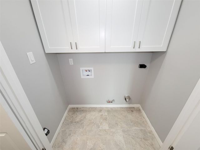 11811 Poplar Creek Drive, Houston, TX 77077