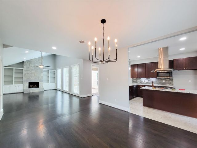 11811 Poplar Creek Drive, Houston, TX 77077